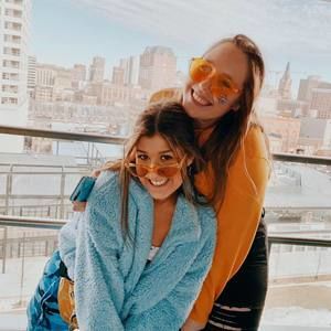 Meet your Posher, Lizzie